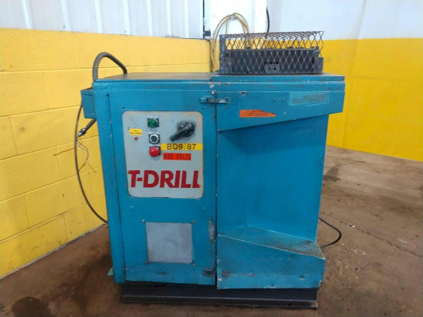 USED T-DRILL 250 STRAIGHT-O-MATIC