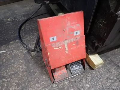 USED AMADA FBD1025
