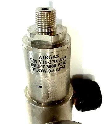 NEW AIRGAS Y11-2701AV5 CYLINDER REGULATOR Y112701AV5, Y112701AVB5