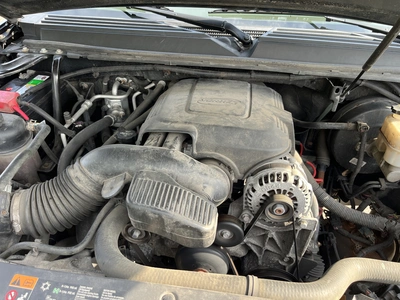 USED 2014 CADILLAC ESCALADE