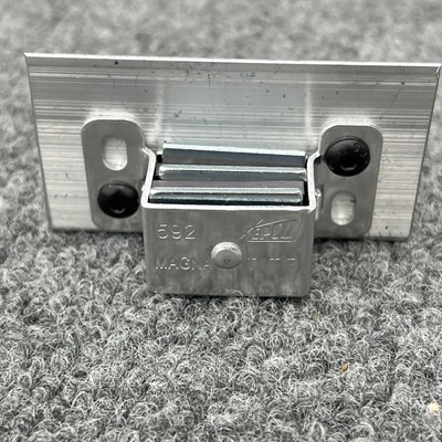 New | in-Stock 80/20 2090 Misc Fasteners California US | Davliegogo LLC #1705910