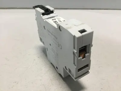 USED ALLEN BRADLEY 1492-SP1C060 SER B