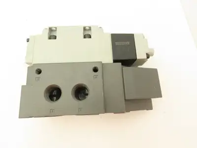 Numatics I35SA43BK000030 Pneumatic Air Valve Directional Control 150PSIG 120VAC