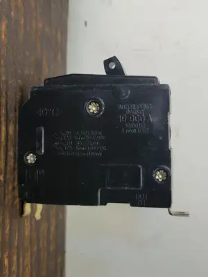 20 Amp, 1 Pole, 240 volts Circuit Breaker