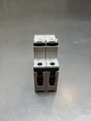 USED Siemens 5SY4104-7 MCB C4 Circuit Breaker, 4A, 230/400V, Lot of 2