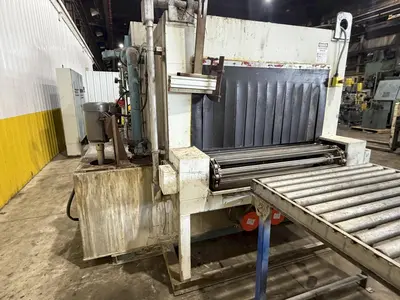 40" x 40" CINCINNATI 3-STAGE HEATED WASHER & PARTS DEGREASER: YOBRO #24765