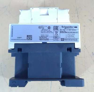 Schneider Electric CAD 32 - CAD32F7 Control Relay 4H