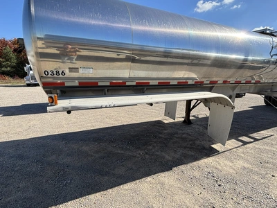 Used 1998 WALKER MILK TANKER TRAILER Liquid Supply Trailers Michigan US | Miedema Asset Management Group #1709504