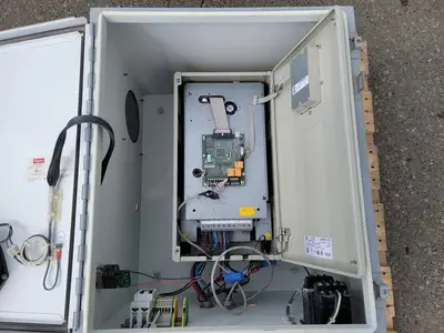 CFW09 Vectrue Inverter 380/480 VAC 3-54 A w/ Hoffman Enclosure Type 1213