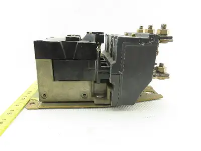 Allen Bradley 702-E0D9347 SER. K Motor Starter Size 4 100HP 600V 135A 120V Coil
