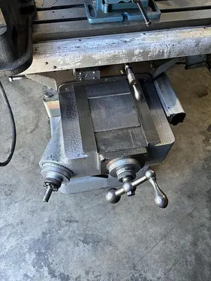 Bridgeport Variable Speed Manual Knee Mill