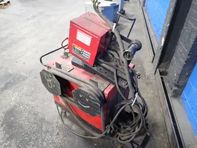 USED LINCOLN ELECTRIC CV300