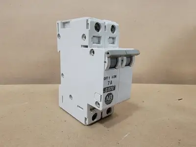 USED ALLEN-BRADLEY 1492-CB2-G070