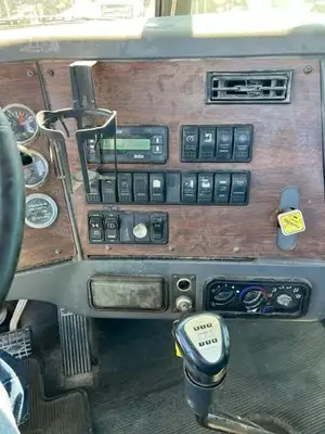 Used 2006 WESTERN STAR 4900 Box trucks Iowa US | Kading Ag #1501715