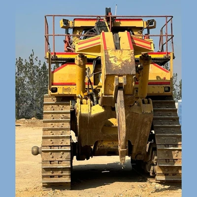 USED 2011 CATERPILLAR D11T