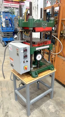 USED CARVER CARVER 2697 PRESS