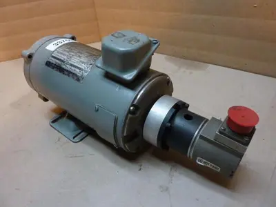 USED UNICO 701-839