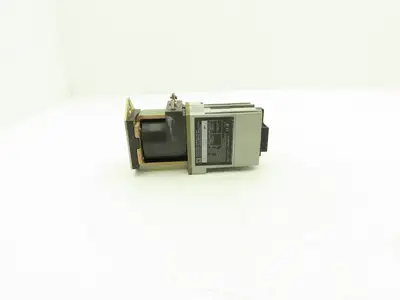 Square D 8501XD080 Industrial Control Relay 8 Pole 24vdc Coil Lot of 3
