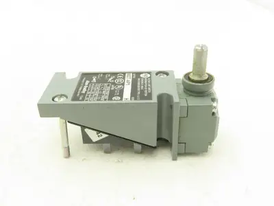 Allen Bradley 802T-AP1 Oiltight Limit Switch Enclosure Lever Type Operator Head