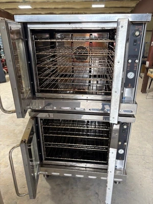 Heavy-duty commercial convection ovens in a stacked configuration