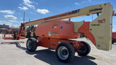 USED 2012 JLG 800AJ