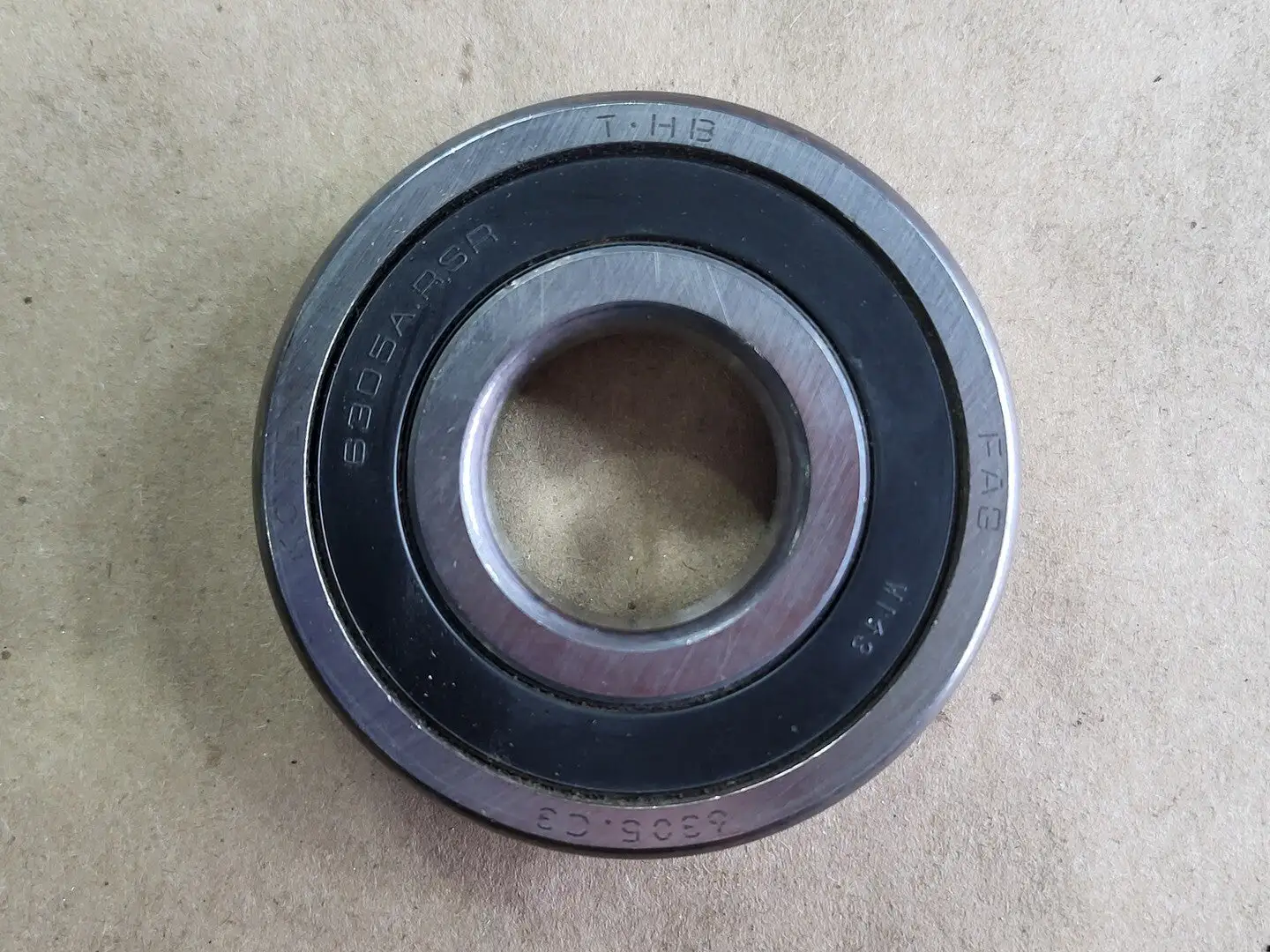 NEW SKF 6305/C3