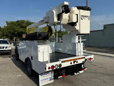 Used 2016 TEREX HR37M Bucket (boom) trucks Florida US | Truck and Van Outlet #1509228