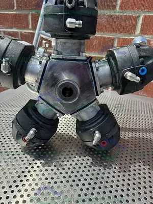 USED 5 ITT PURE FLO ADVANTAGE STAINLESS STEEL DIAPHRAGM VALVE W/ 1" SANITARY FITTING