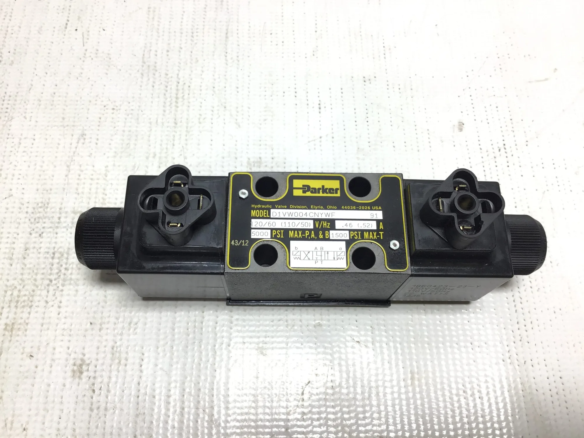 Parker D1VW004CNYWF Hydraulic Valve 110/120V 50/60Hz