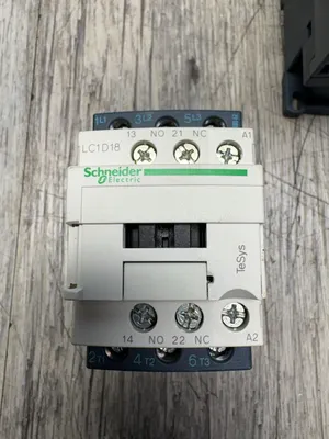 SCHNEIDER LC1D18 Electrical/PLC/Automation | ESS Industrial Equipment Sales (7)