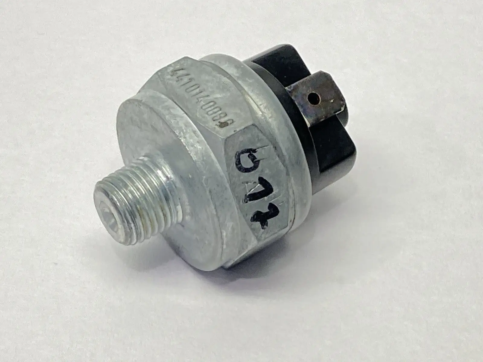 4410140080 | Wabco  Pressure Switch - Used