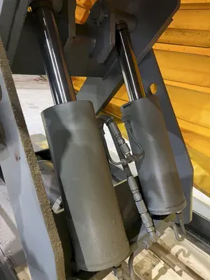 5,500 LBS X 38" X 44" PENTALIFT HYDRAULIC SCISSOR  LIFT TABLE WITH ROTARY TOP: STOCK #20388