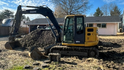 USED 2023 Deere 85G