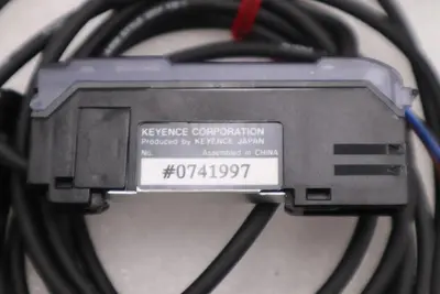 NEW OPEN BOX Keyence FS-V21RP Fiber Optic Sensor Amplifier STK H1314A