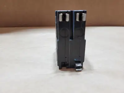 USED SQUARE D QO230