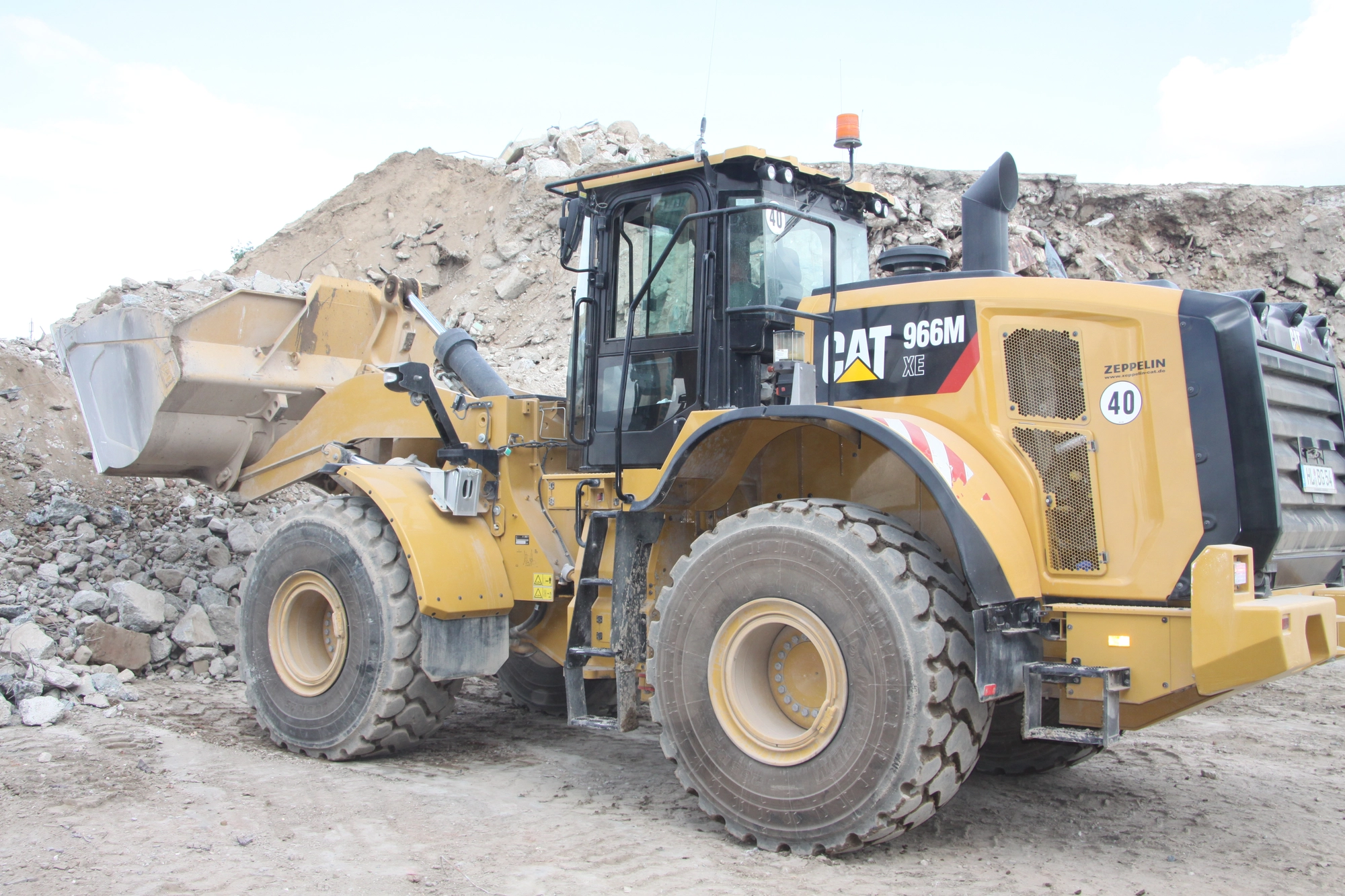 USED 2015 Caterpillar 966M