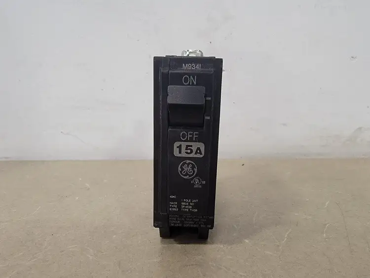 Used GE THQB1115 Switchgears British Columbia CA | Lenmark #238723