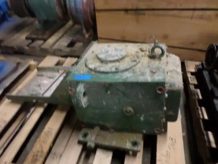 Lightnin Model 9307.5 Top Mount Gear Mixer