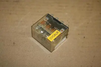 USED OMRON LY4