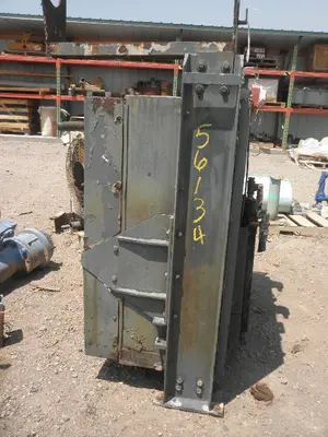 USED O&M 8 049