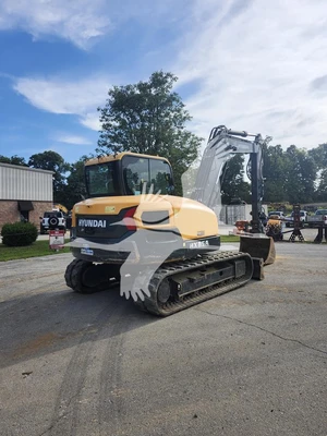 USED 2023 HYUNDAI HX85A