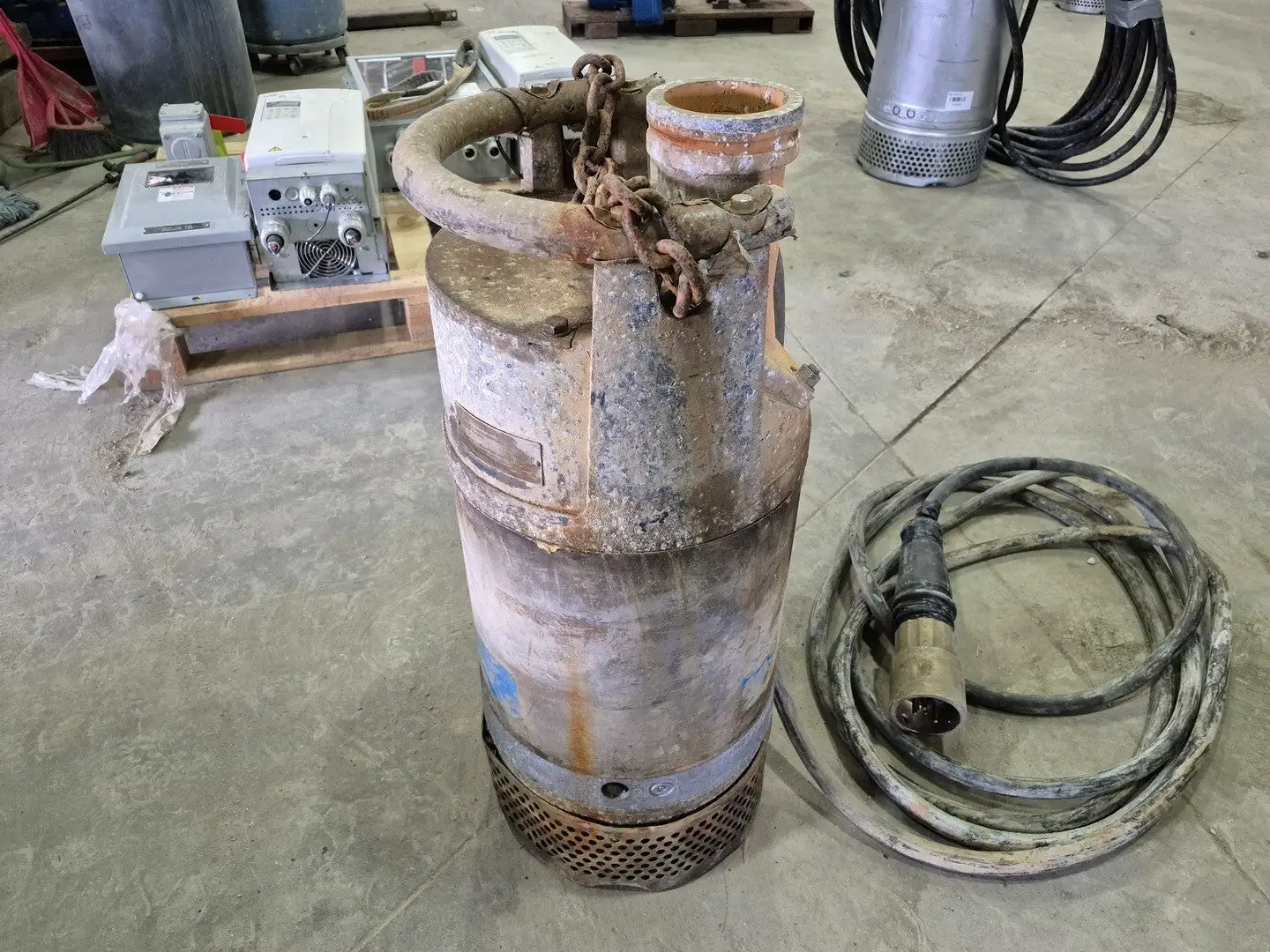 15 hp - 3 in. Submersible Pump 15-292