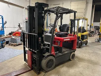 Used 2016 RAYMOND 4750C60 4-Wheel Sit down Electric Counterbalance Forklifts Illinois US | Somerset Equipment Sales #1546131