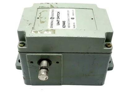 USED GENERAL ELECTRIC IC9445 A200B LIMIT SWITCH 600V 15AMP IC9445A200B