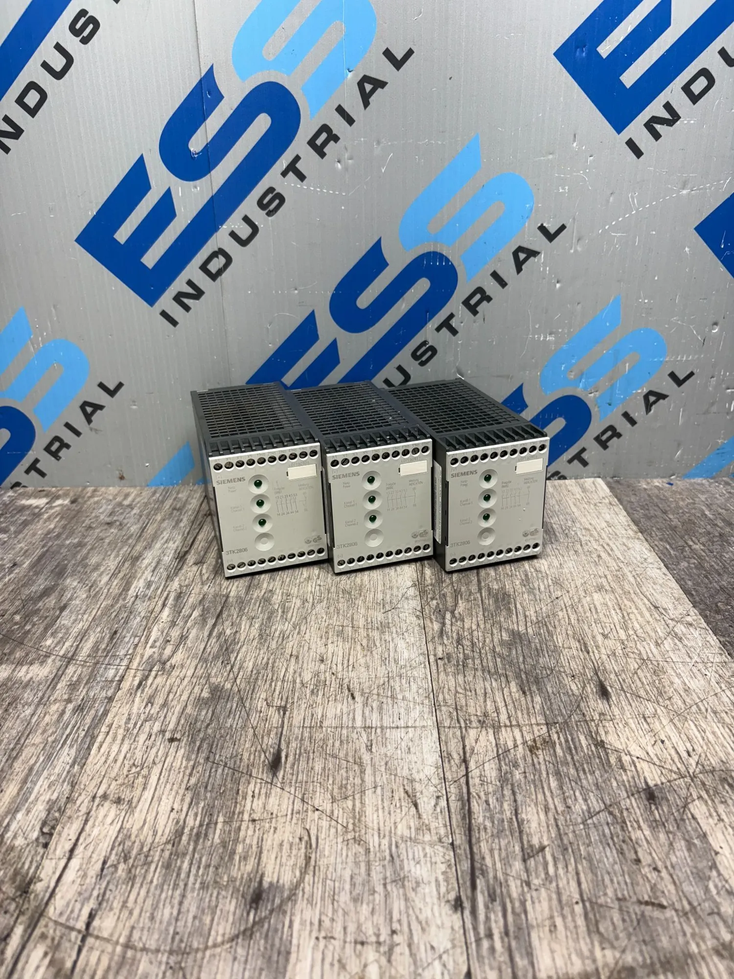 USED SIEMENS 3TK2806-0BB4