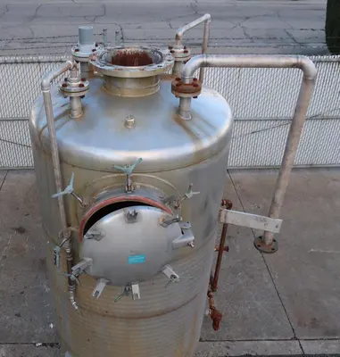 SPC8330  Tank 600 gallon vertical tank, Stainless Steel, low pressure jacket, dish