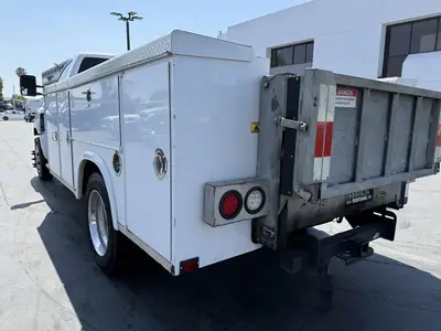 USED 2019 CHEVROLET W5500