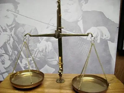 1596-385 Antique Troemner Type Balance Beam Scale