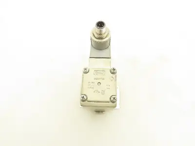 SMC VX230HZ3A 2-Way Solenoid Valve NC 24VDC Coil 3/8" Push Connect Lot of 6