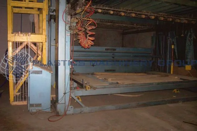 Used _UNKNOWN_ _UNKNOWN_ Forming Machine | Plastics Machinery Group #686112